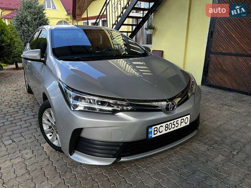 Седан Toyota Corolla 2018 в Бориславе