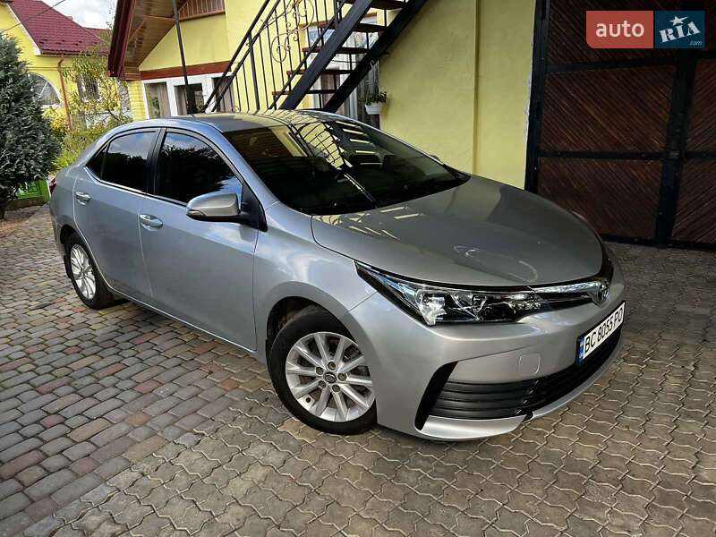 Седан Toyota Corolla 2018 в Бориславе