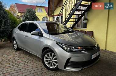 Седан Toyota Corolla 2018 в 