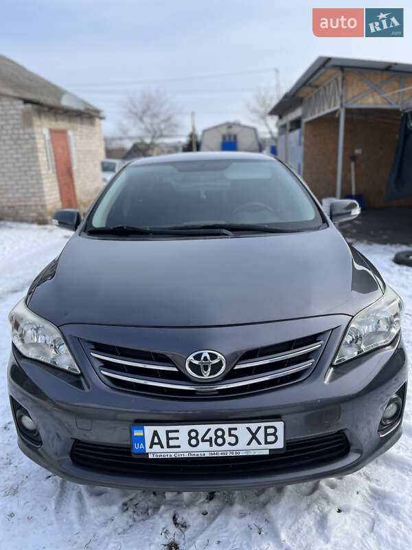 Седан Toyota Corolla 2012 в Краматорске