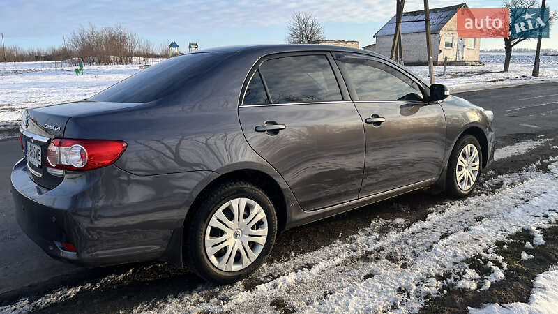 Седан Toyota Corolla 2012 в Краматорске