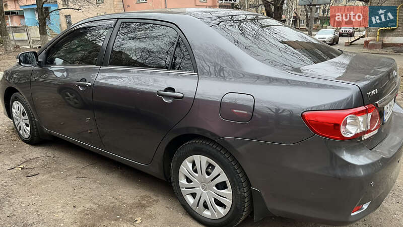 Седан Toyota Corolla 2012 в Краматорске