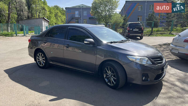 Седан Toyota Corolla 2012 в Краматорске