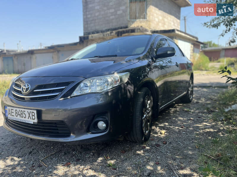 Седан Toyota Corolla 2012 в Краматорске