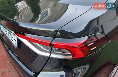 Седан Toyota Corolla 2019 в  фото 13 Седан Toyota Corolla 2019 в