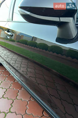 Седан Toyota Corolla 2019 в  фото 24 Седан Toyota Corolla 2019 в
