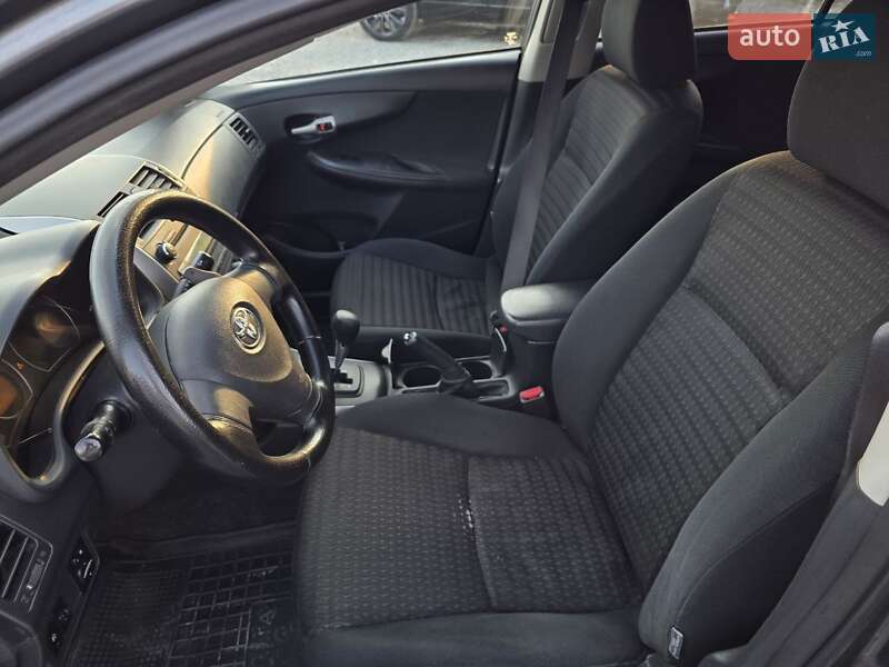 Седан Toyota Corolla 2008 в Тернополі фото 37 Седан Toyota Corolla 2008 в Тернополі