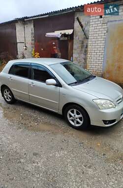 Хэтчбек Toyota Corolla 2005 в Харькове