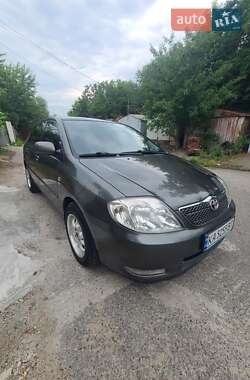 Седан Toyota Corolla 2003 в Киеве