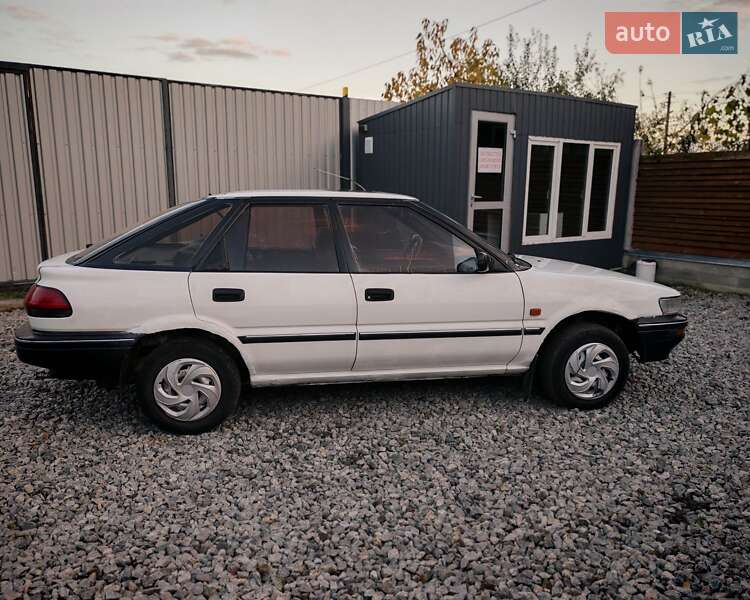 Хетчбек Toyota Corolla 1988 в Бердичеві фото 10 Хетчбек Toyota Corolla 1988 в Бердичеві