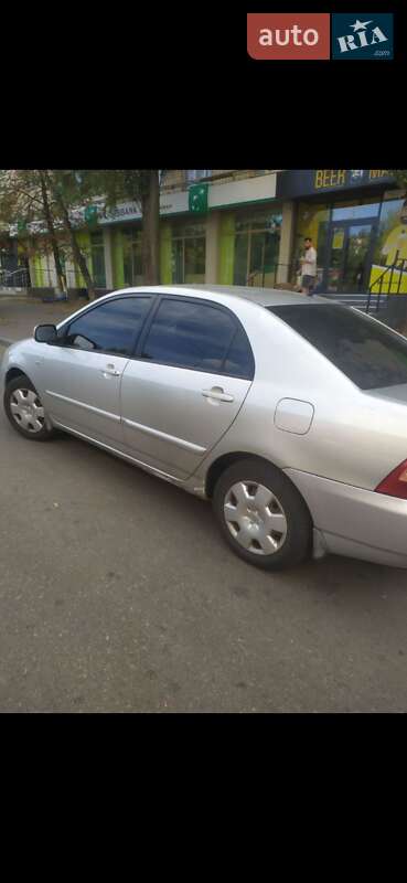 Седан Toyota Corolla 2005 в Петропавловской Борщаговке