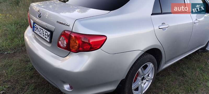 Седан Toyota Corolla 2009 в Шостке