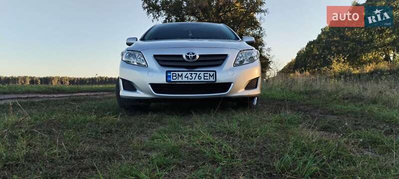 Седан Toyota Corolla 2009 в Шостке
