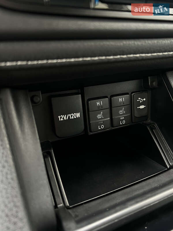 Седан Toyota Corolla 2017 в Каменец-Подольском фото 18 Седан Toyota Corolla 2017 в Каменец-Подольском