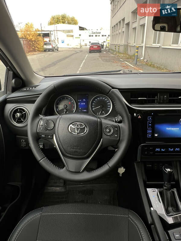 Седан Toyota Corolla 2017 в Каменец-Подольском фото 21 Седан Toyota Corolla 2017 в Каменец-Подольском