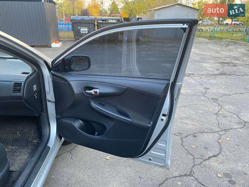 Седан Toyota Corolla 2007 в Киеве