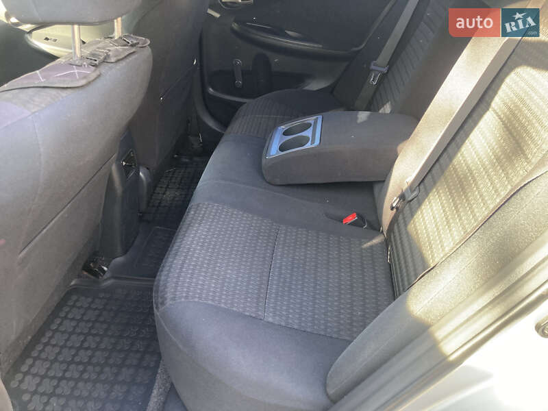 Седан Toyota Corolla 2007 в Киеве