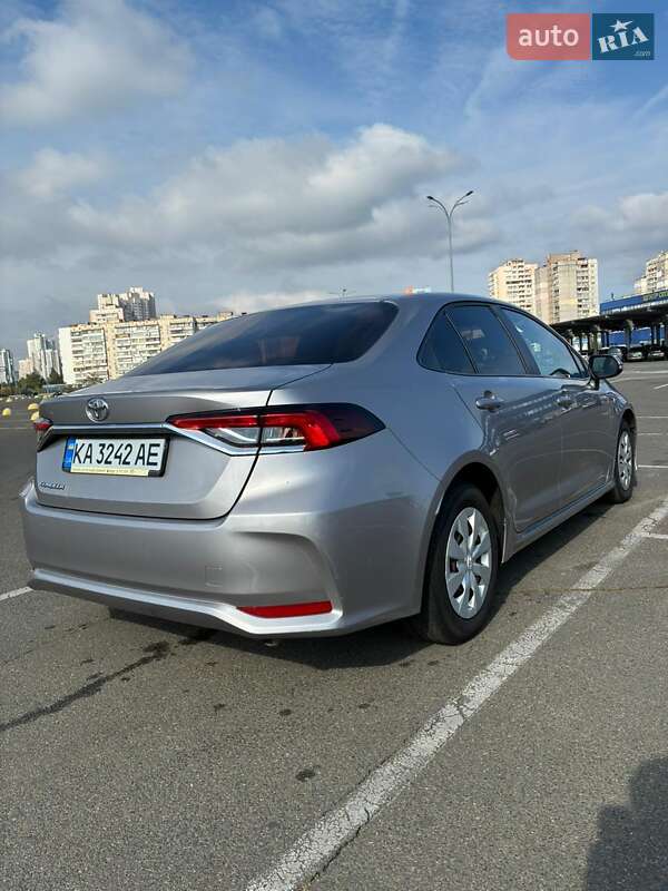 Седан Toyota Corolla 2019 в Киеве фото 4 Седан Toyota Corolla 2019 в Киеве