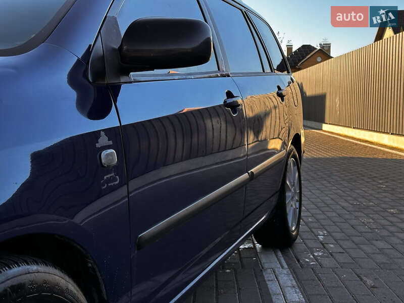 Универсал Toyota Corolla 2002 в Николаеве