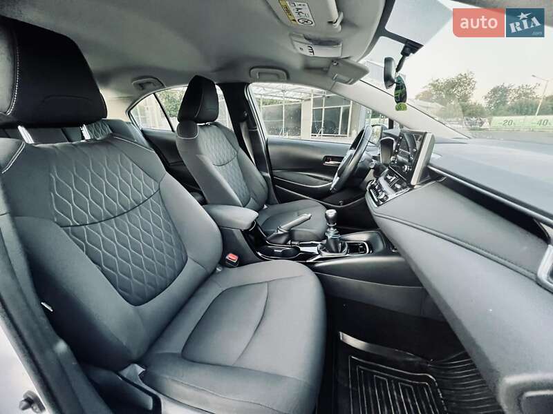 Седан Toyota Corolla 2020 в Полтаве