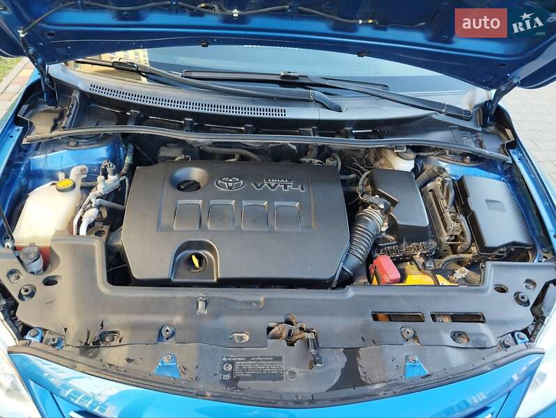 Седан Toyota Corolla 2010 в Южном фото 6 Седан Toyota Corolla 2010 в Южном