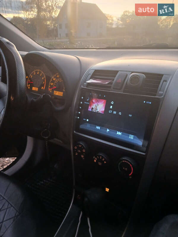 Седан Toyota Corolla 2008 в Моршине