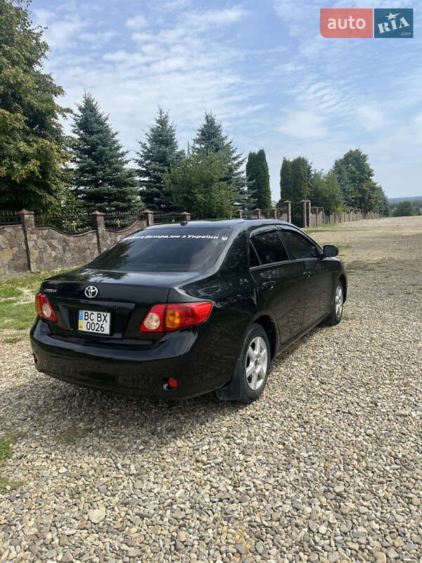 Седан Toyota Corolla 2008 в Моршине