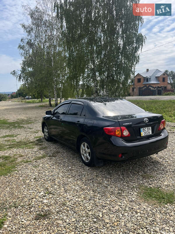 Седан Toyota Corolla 2008 в Моршине