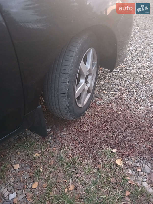 Седан Toyota Corolla 2008 в Моршине