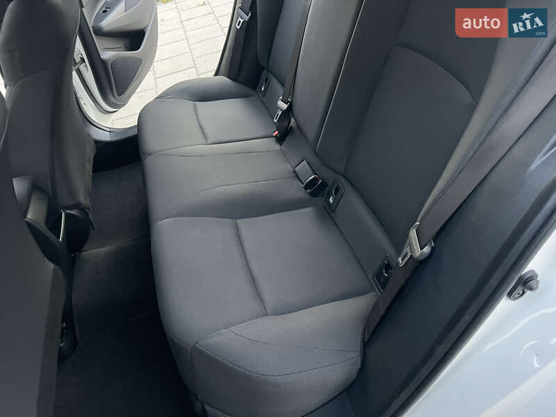 Седан Toyota Corolla 2019 в Киеве