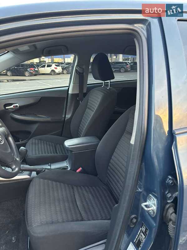 Седан Toyota Corolla 2007 в Киеве