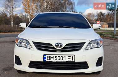 Седан Toyota Corolla 2012 в Ромнах
