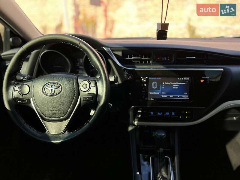 Хэтчбек Toyota Corolla 2017 в Одессе фото 25 Хэтчбек Toyota Corolla 2017 в Одессе