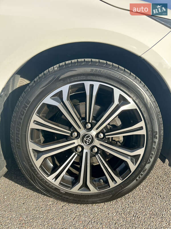 Седан Toyota Corolla 2019 в Киеве фото 14 Седан Toyota Corolla 2019 в Киеве