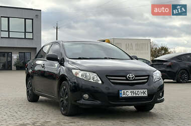 Седан Toyota Corolla 2008 в Луцке