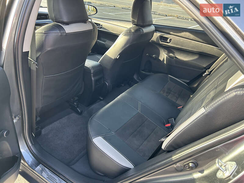 Седан Toyota Corolla 2013 в Киеве фото 12 Седан Toyota Corolla 2013 в Киеве