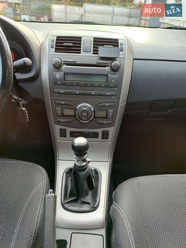 Седан Toyota Corolla 2008 в Днепре фото 15 Седан Toyota Corolla 2008 в Днепре