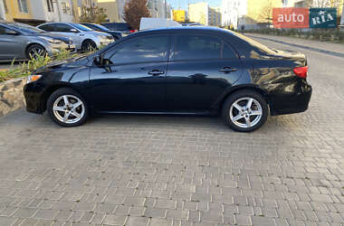 Седан Toyota Corolla 2011 в Одесі