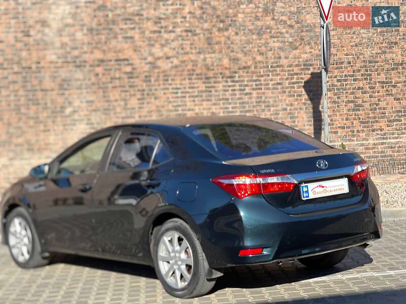 Седан Toyota Corolla 2016 в Одессе