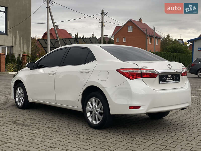 Седан Toyota Corolla 2013 в Луцке фото 4 Седан Toyota Corolla 2013 в Луцке