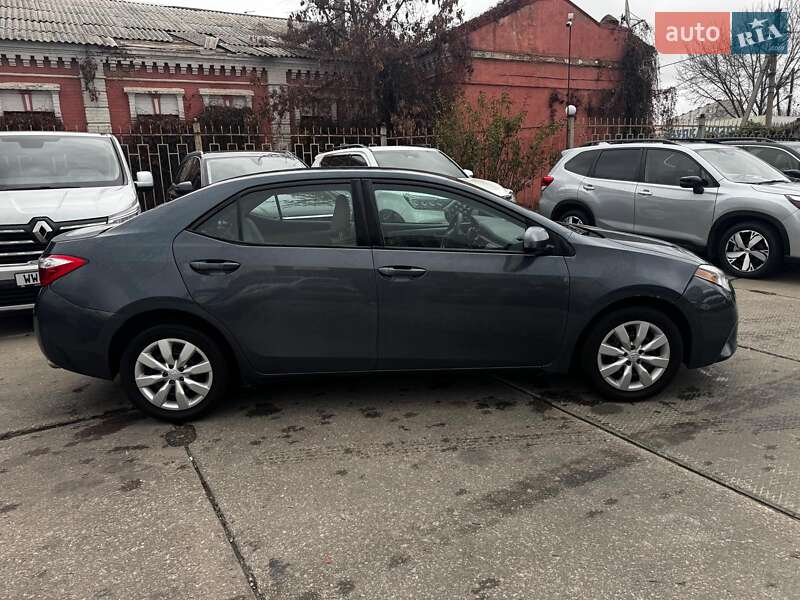 Седан Toyota Corolla 2016 в Харькове