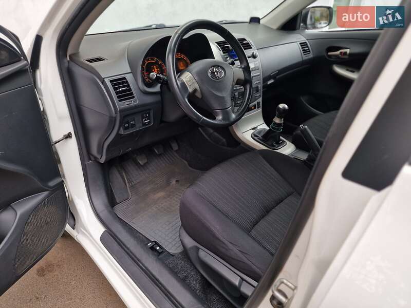 Седан Toyota Corolla 2007 в Одессе