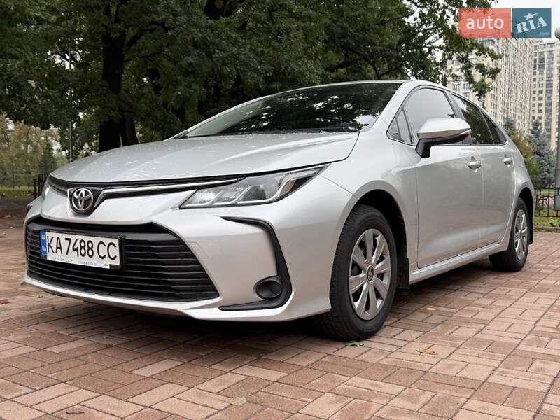 Седан Toyota Corolla 2021 в Киеве фото 2 Седан Toyota Corolla 2021 в Киеве