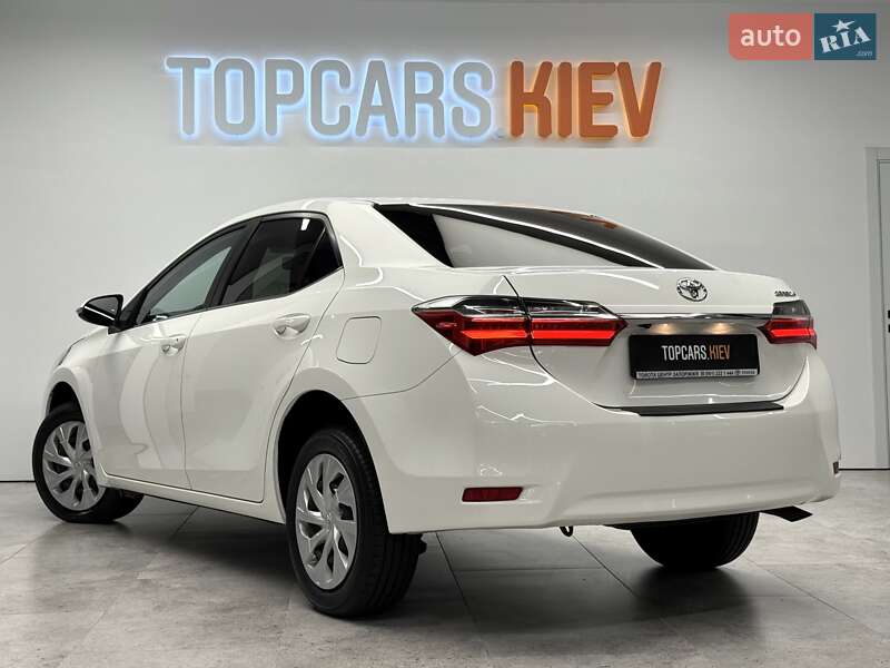 Седан Toyota Corolla 2017 в Киеве фото 12 Седан Toyota Corolla 2017 в Киеве