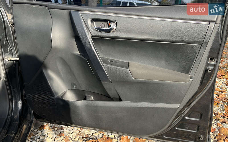 Седан Toyota Corolla 2013 в Коломые фото 26 Седан Toyota Corolla 2013 в Коломые