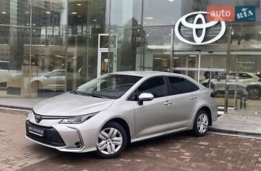 Седан Toyota Corolla 2025 в Києві