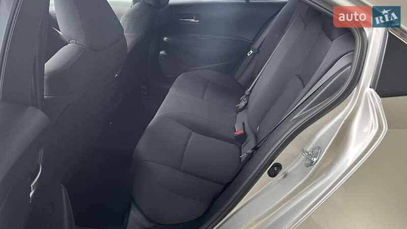 Седан Toyota Corolla 2025 в Киеве