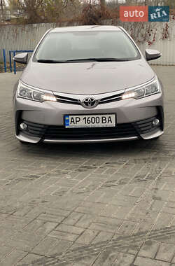 Седан Toyota Corolla 2018 в Запорожье