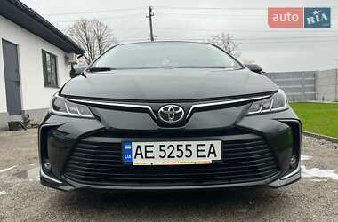 Седан Toyota Corolla 2019 в Новомосковске