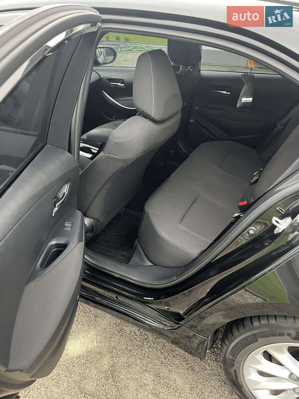 Седан Toyota Corolla 2019 в Новомосковську